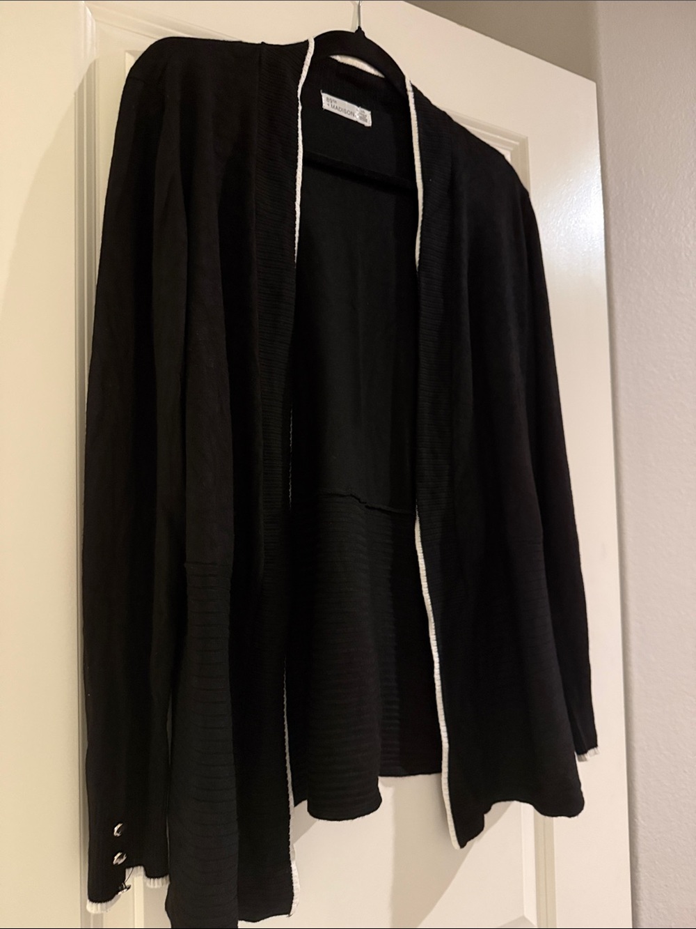 89th & Madison Black Open-Front Cardigan with White Trim